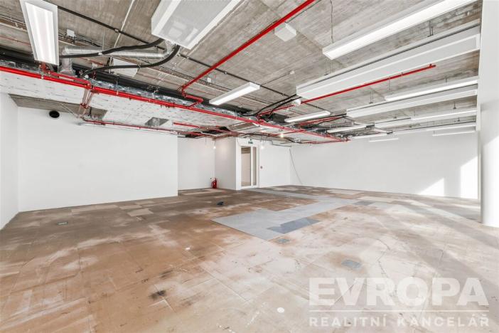 Pronájem kanceláře, Praha - Holešovice, Plynární, 670 m2