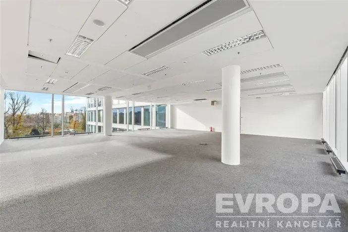 Pronájem kanceláře, Praha - Holešovice, Plynární, 670 m2