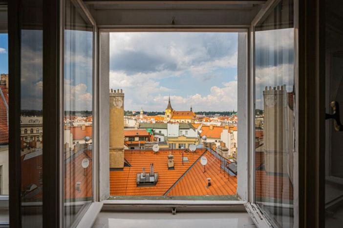 Pronájem bytu 2+kk, Praha - Staré Město, Na Perštýně, 73 m2