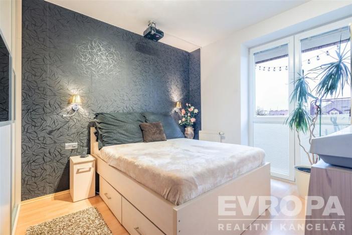 Prodej bytu 3+kk, Hradec Králové - Třebeš, Ve Stromovce, 74 m2