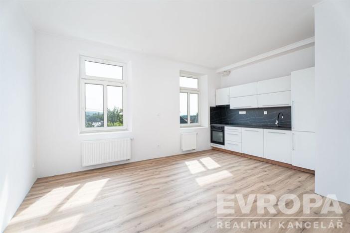 Pronájem bytu 2+kk, Vrchlabí, Letná, 52 m2