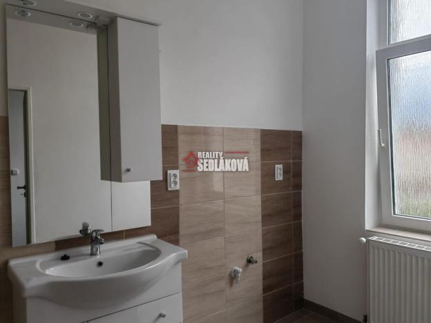 Pronájem bytu 1+1, Děčín - Děčín II-Nové Město, Horská, 42 m2