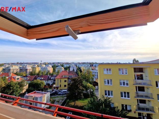 Pronájem bytu 1+kk, Praha - Břevnov, Radimova, 28 m2