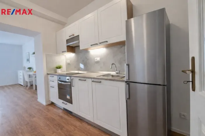 Pronájem bytu 1+1, Praha - Břevnov, Radimova, 28 m2