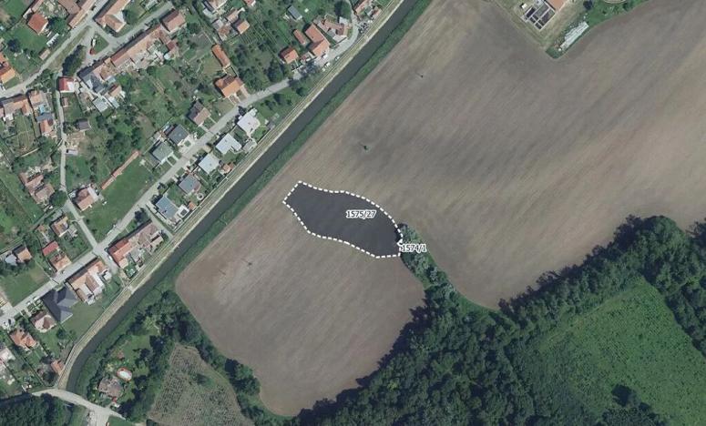 Prodej pole, Týnec, 7918 m2