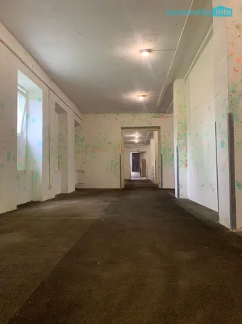Pronájem skladu, Karlovy Vary, Sokolovská, 300 m2