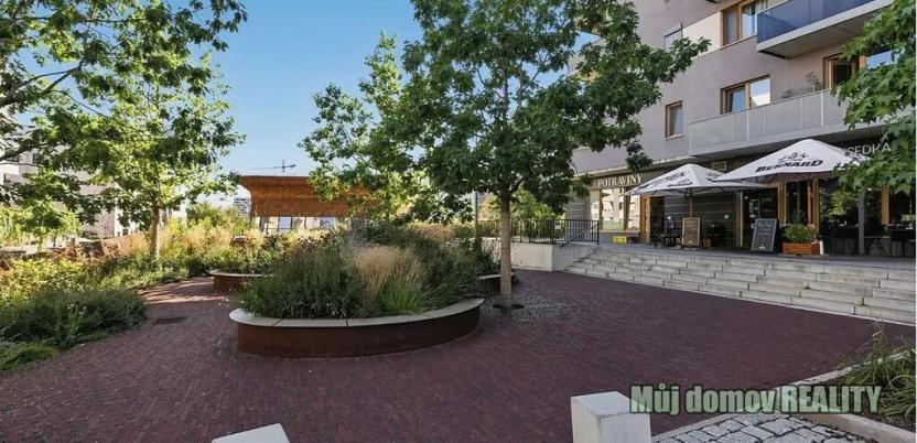 Pronájem bytu 1+kk, Praha - Hloubětín, Waltariho, 32 m2