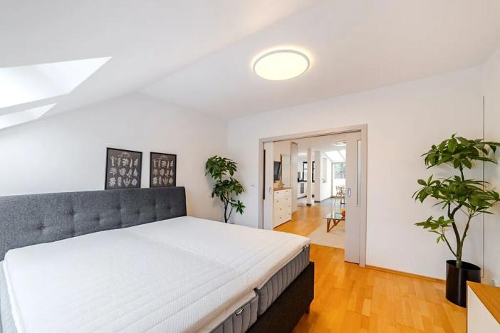 Pronájem bytu 3+kk, Praha - Karlín, Pernerova, 100 m2