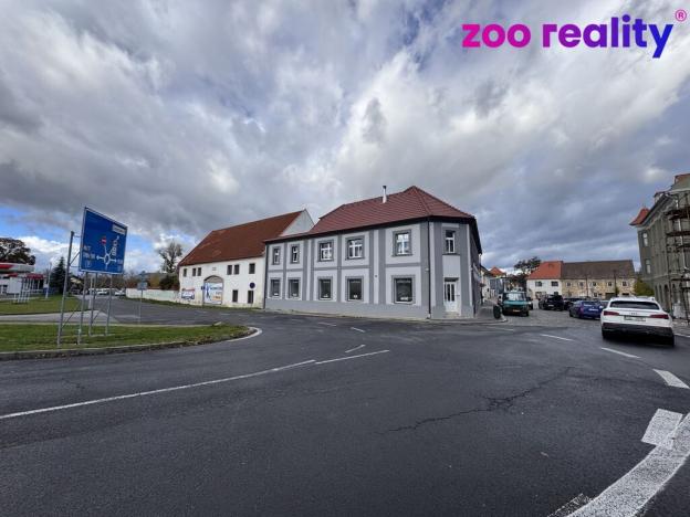 Pronájem bytu 3+kk, Žatec, Husitské náměstí, 100 m2