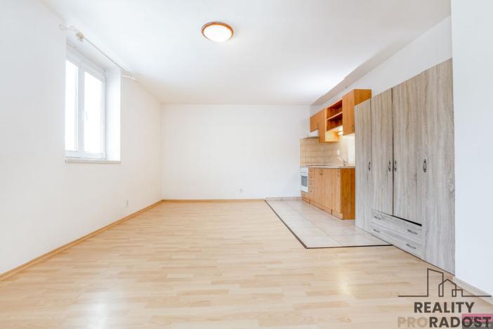 Pronájem bytu 1+kk, Protivín, Masarykovo nám., 23 m2