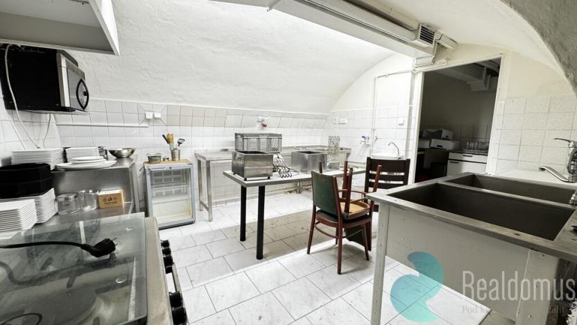 Pronájem restaurace, Prachatice, Velké náměstí, 200 m2