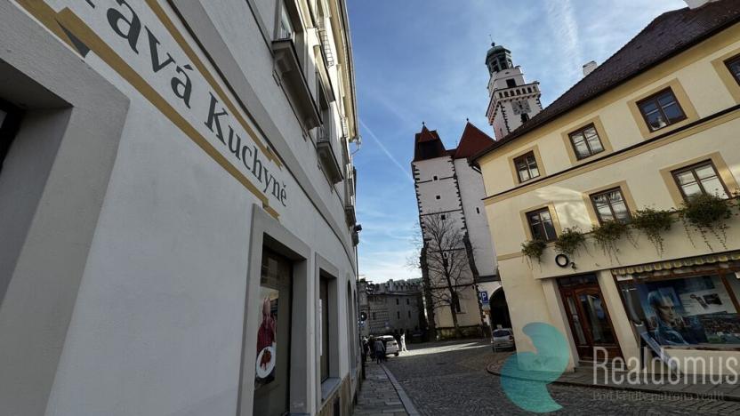 Pronájem restaurace, Prachatice, Velké náměstí, 200 m2