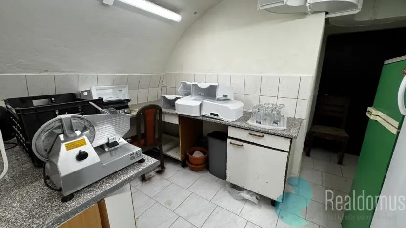 Pronájem restaurace, Prachatice, Velké náměstí, 200 m2