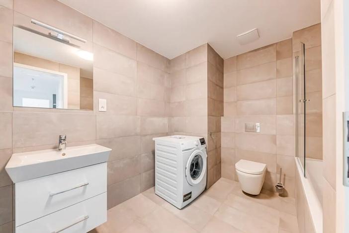 Pronájem bytu 4+kk, Praha - Vysočany, Hindlova, 105 m2