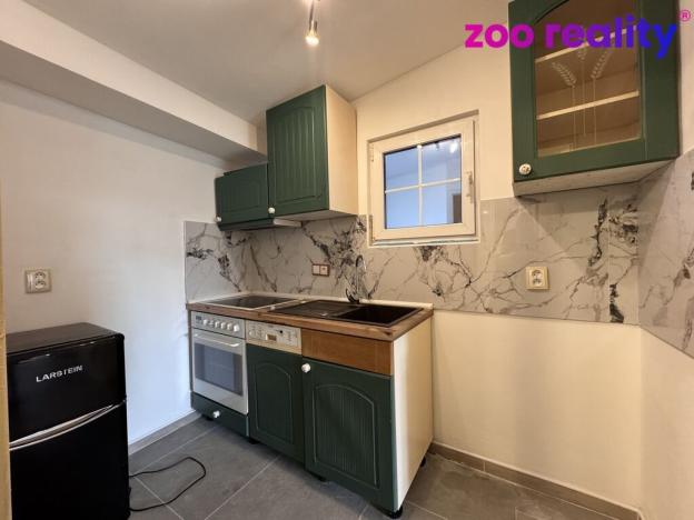 Pronájem bytu 2+kk, Žatec, Husitské náměstí, 60 m2