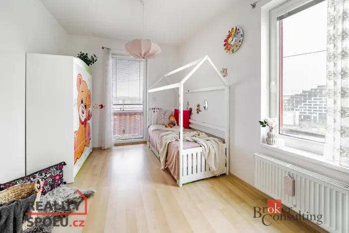 Prodej bytu 3+kk, Praha - Hloubětín, Nademlejnská, 86 m2