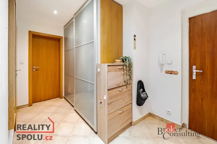 Prodej bytu 3+kk, Praha - Hloubětín, Nademlejnská, 86 m2