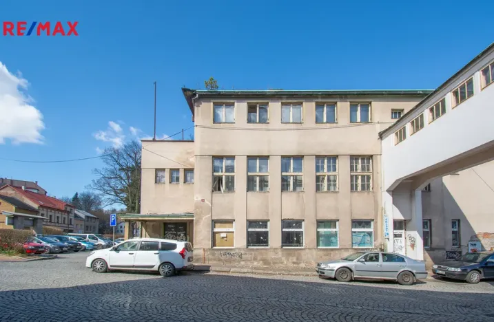 Prodej výrobních prostor, Úpice, Dr. Teuchmanna, 1817 m2