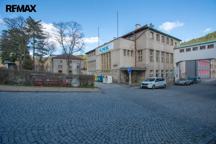 Prodej výrobních prostor, Úpice, Dr. Teuchmanna, 1817 m2