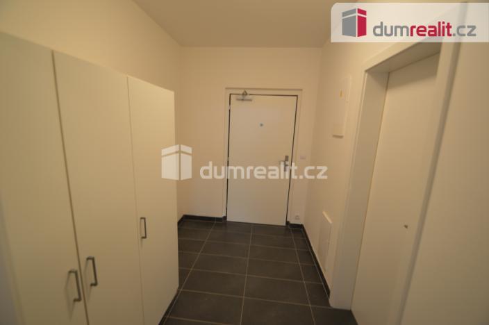 Pronájem bytu 1+kk, Praha - Hloubětín, Modrého, 35 m2