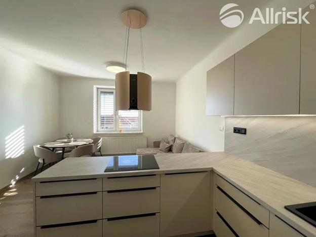 Pronájem bytu 2+kk, Brno, Zemědělská, 58 m2