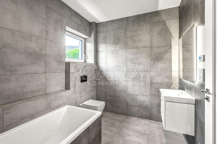 Prodej rodinného domu, Struhařov, 178 m2