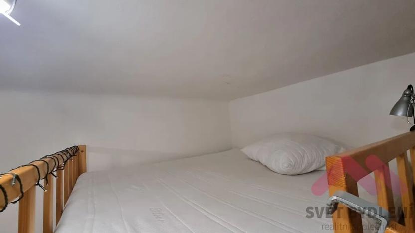 Pronájem bytu 1+kk, Praha - Žižkov, Jagellonská, 34 m2