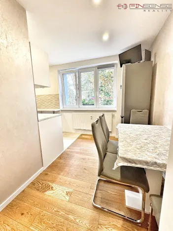 Prodej bytu 2+1, Kladno, Vašíčkova, 59 m2