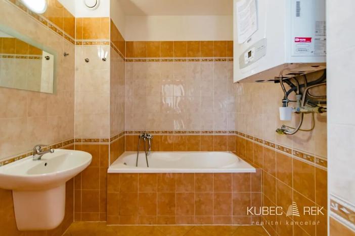 Pronájem bytu 2+kk, Tábor, Nad Obchvatem, 42 m2