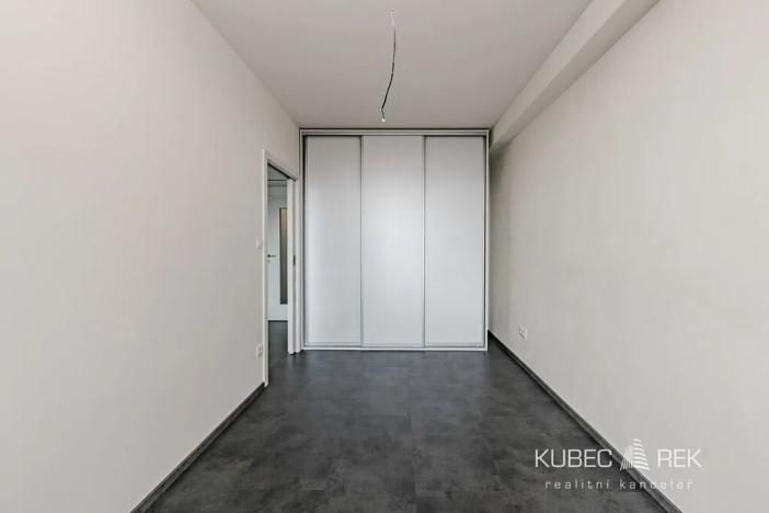 Pronájem bytu 2+kk, Sezimovo Ústí, náměstí Tomáše Bati, 52 m2