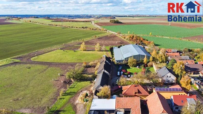 Prodej zemědělského objektu, Břežany II, 3294 m2