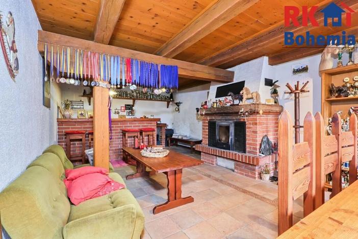 Prodej zemědělského objektu, Břežany II, 3294 m2