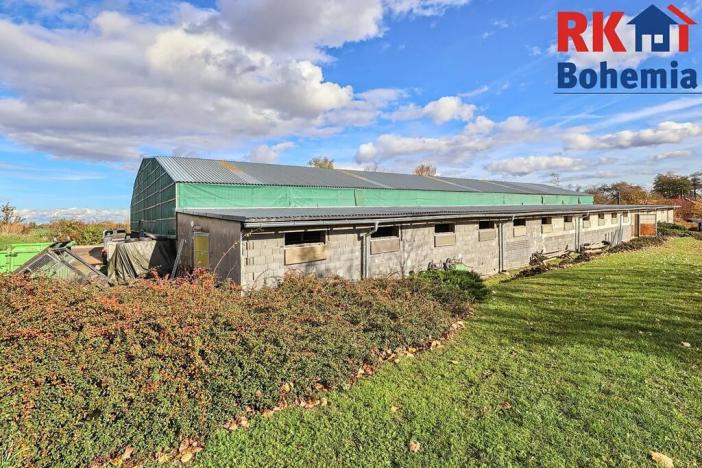 Prodej výrobních prostor, Břežany II, 3294 m2