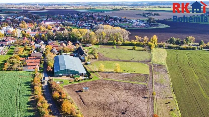 Prodej výrobních prostor, Břežany II, 3294 m2