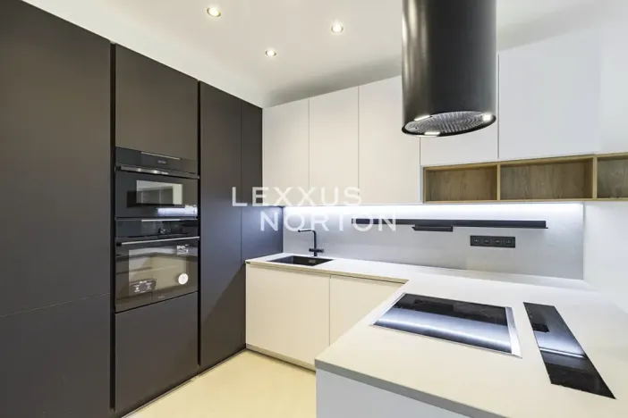 Pronájem rodinného domu, Praha - Stodůlky, Ke Koh-i-nooru, 282 m2