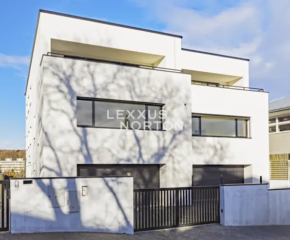 Pronájem rodinného domu, Praha - Stodůlky, Ke Koh-i-nooru, 282 m2