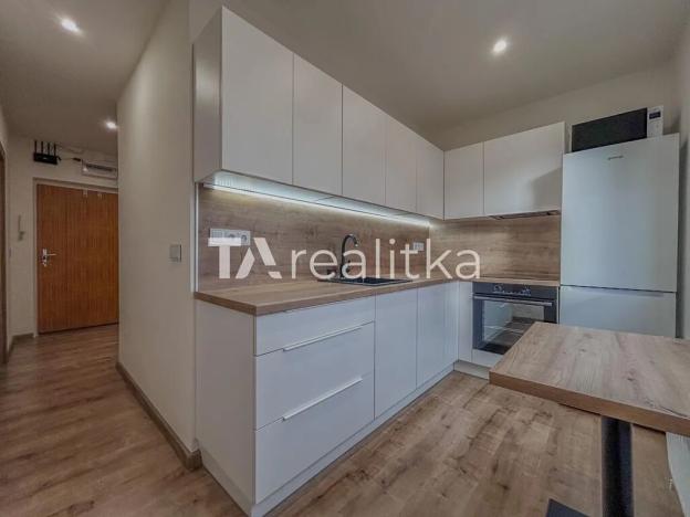 Pronájem bytu 2+1, Orlová, Kpt. Jaroše, 53 m2