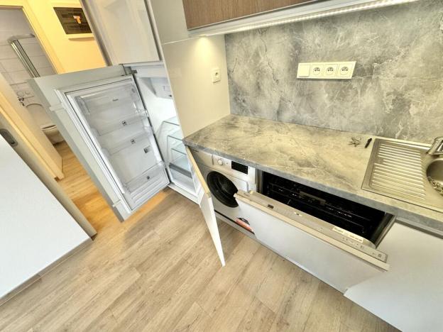 Pronájem bytu 2+1, Krnov - Pod Bezručovým vrchem, Seifertova, 30 m2