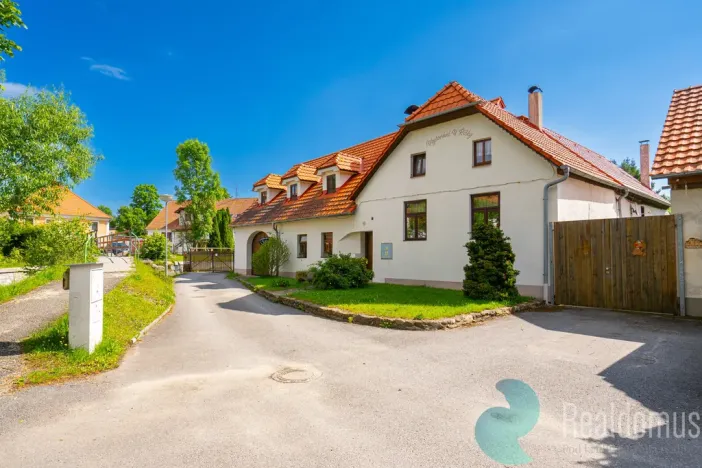 Prodej apartmánu, Benešov nad Černou, 295 m2