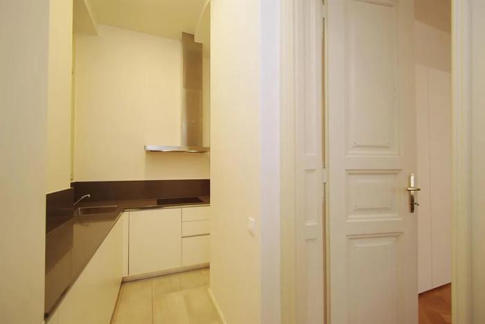 Pronájem bytu 1+1, Praha - Nové Město, Bolzanova, 47 m2