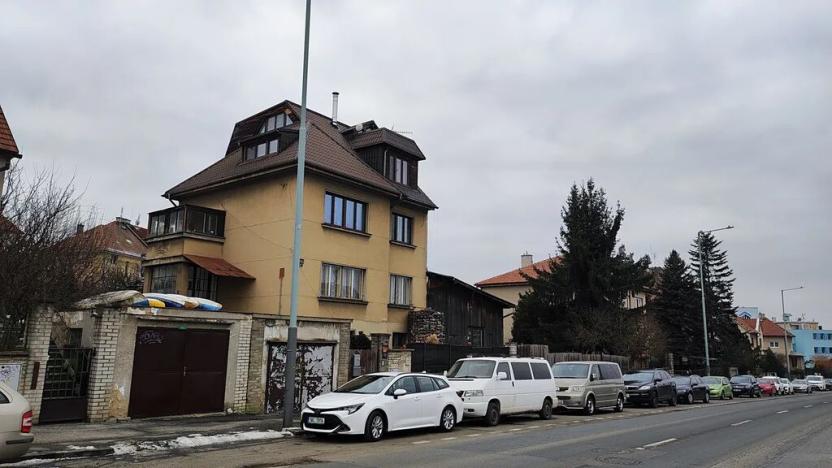 Prodej podílu rodinného domu, Praha, Hornoměcholupská, 240 m2