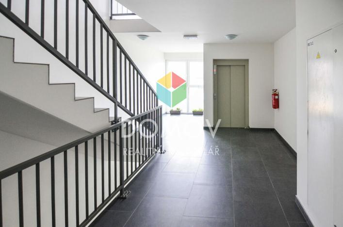 Pronájem bytu 1+kk, Beroun, U Archivu, 32 m2