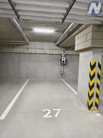 Pronájem garážového stání, Plzeň, Železná, 10 m2