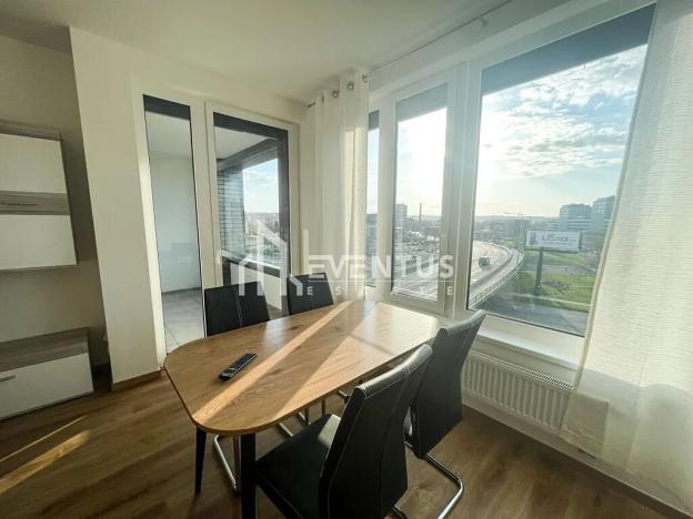 Pronájem bytu 2+kk, Praha - Holešovice, Jankovcova, 59 m2