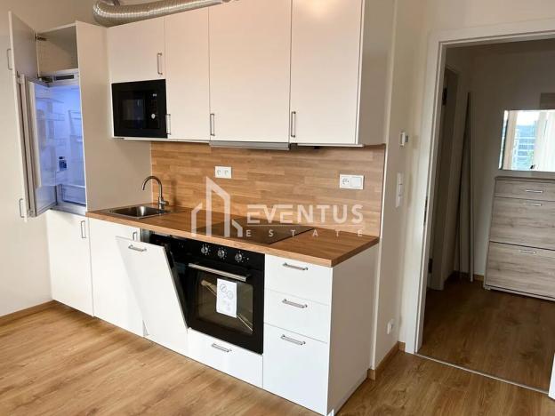 Pronájem bytu 2+kk, Praha - Holešovice, Jankovcova, 59 m2