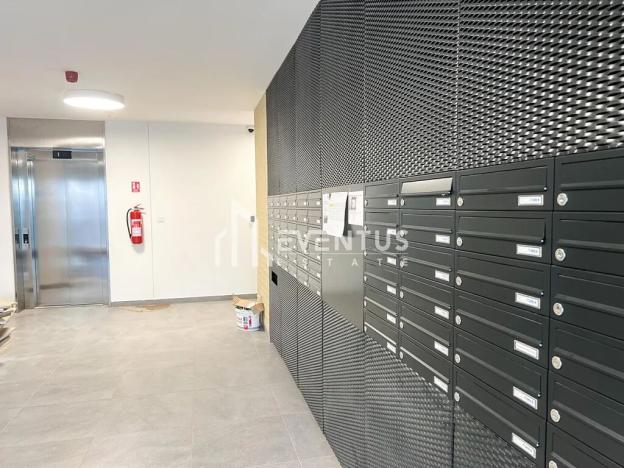 Pronájem bytu 2+kk, Praha - Holešovice, Jankovcova, 59 m2