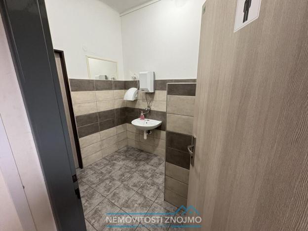 Pronájem kanceláře, Znojmo, Dobšická, 22 m2