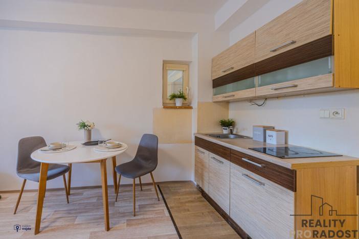 Prodej bytu 1+kk, Ostrava - Poruba, Čs. exilu, 18 m2