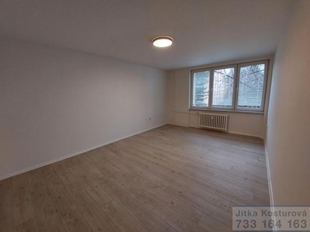 Pronájem bytu 2+1, Krnov - Pod Bezručovým vrchem, Budovatelů, 53 m2