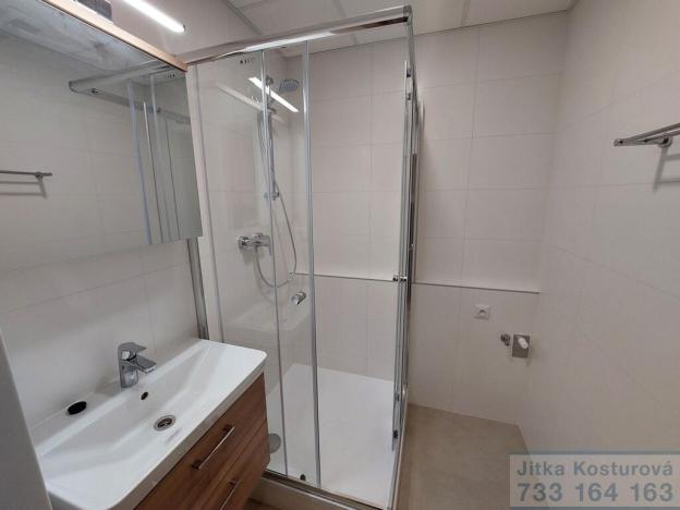 Pronájem bytu 2+1, Krnov - Pod Bezručovým vrchem, Budovatelů, 53 m2